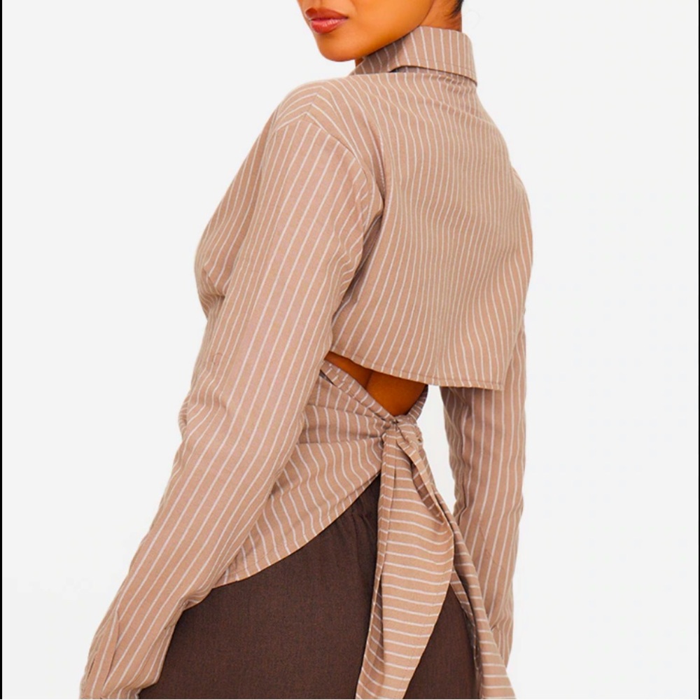 PRETTY LITTLE THING FITTED OPEN TIE BACK SHIRT